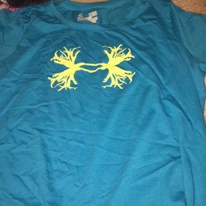 under armour t-shirt